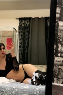 Hola mis amores soy valeria recién llegada a madrid. Ven te espero caliente en mi piso privado. Soy una hermosa niñata transexual con unas curvas y un cuerpazo. Realizó todos los servicios francés natural griego mutuo. Sin prisas y sin límite de tiempo llámame o escríbeme. Un culazo respingón de escándalo. En la cama soy una verdadera zorra me encanta ser activa y pasiva. Estoy disponible las 24 horas cerca la estación atocha. Soy delgada con cabello natural pechitos de hormonas. Para caballeros serios con gustos refinados