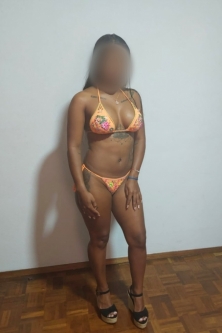 VALENTINA UNA jovencita MUY guapa, una muñequita sensual con ganas de jugar y darte placer con sus tremendas curvas , en tu domicilio u hotel 85€ 1h taxis incluidos en Madrid capital ¡¡¡. 