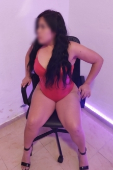 Somos unas amigas de diferentes nacionalidades, colombiana, paraguaya y una hermosa chica trans, somos muy juguetonas y apasionadas, te atenderemos como todo un rey, te daremos el trato que nadie te ha dado, besos, carias, posturas, tarto de novia, juegos, 69 y mas, somos discretas y llevamos toda la pasión y buen rollo a tu domicilio o te atendemos en el nuestro, llama o escribe y te damos toda la información que gustes estamos a tu disposición. Illescas, Seseña, Usera, torrejón de la calzada.