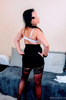 Soy Lucía una mujer madura Argentina muy implicada,guapa y divertida estoy en ,me gusta salir a pasear ir a la playa soy extrovertida,cariñosa ,amable ,educada ,me gustan los hombres educados ,llamame o escríbeme en WhatsApp y te comento todo de mi ventas,ciudad lineal ,la elipa ,el carmen ,quintana,Manuel bezerra, barrio de la concepción, Arturo soria, pueblo nuevo ,suanzes,garcia noblejas, canillejas, el capricho ,la Almudena 