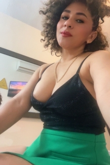 Soy Dayana, una preciosa chica simpática, elegante y cariñosa.

Conmigo desconectarás desde el minuto cero. Soy tu compañera perfecta para cualquier situación, mi simpatía, calidez y saber hacer harán que conectemos rápidamente, haciendo que nuestro encuentro fluya de una forma espectacular.

Te ofrezco un momento de intimidad en la que tu decides que fantasías te gustarían realizar.

Conmigo vas a desconectar de verdad y vas a sentir que estas con la novia que siempre deseaste tener.

Mis fotografías son 100% reales, están verificadas y son recientes

Puedes consultar mi hilo de experiencias en este enlace: https://www.sexomercadobcn.com/dayana-colombiana-viladomat-23x-provenca-barcelona-604297635-a-t471505.html

A qué estás esperando cariño? Llámame ahora y agenda una cita inolvidable en la que te hare pasar uno de los mejores momentos de tu vida.