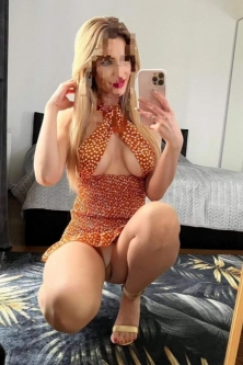 Hola mis amores mi nombre es Maríana soy rubia sexi      