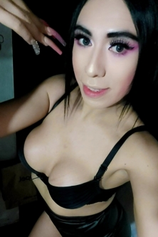 613982905 - Chica transexual muy atrevida por videollamada 